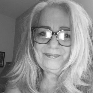 Meet your Posher, Debra